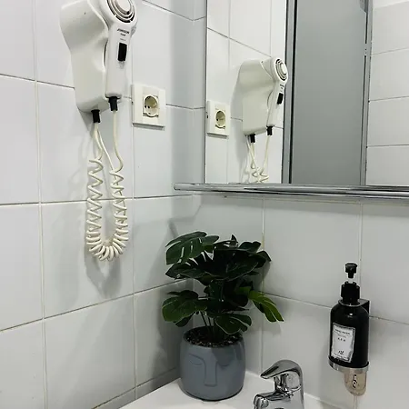 Point Nova Gorica, Self Check-in With Code Access