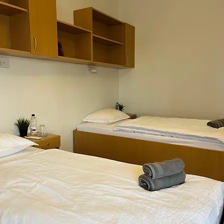 Point Nova Gorica, Self Check-in With Code Access Hostel *