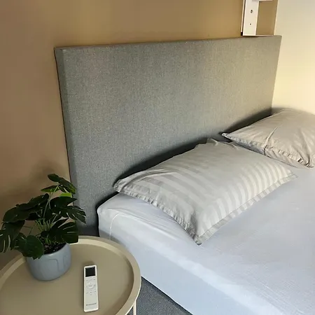 Point Nova Gorica, Self Check-in With Code Access