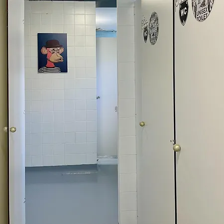 Point Nova Gorica, Self Check-in With Code Access