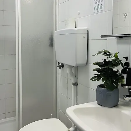 Hostal Point Nova Gorica, Self Check-in With Code Access *