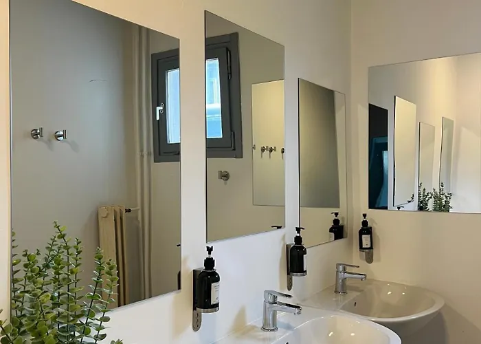 Point Nova Gorica, Self Check-in With Code Access Хостел Нова-Горица