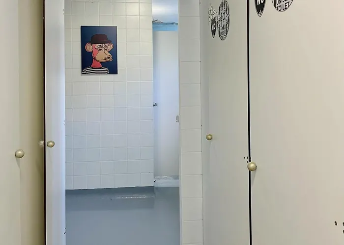 Point Nova Gorica, Self Check-in With Code Access