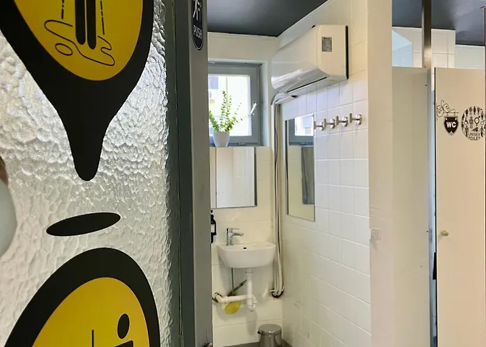 Point Nova Gorica, Self Check-in With Code Access Хостел Нова-Горица